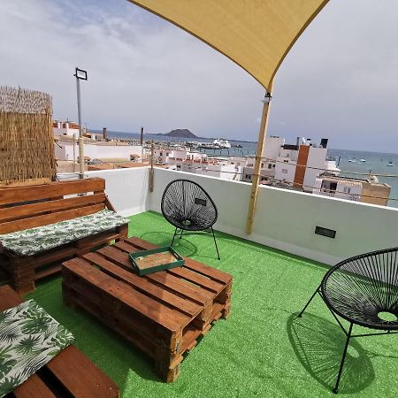 Centro De Corralejo Con Vistas A Isla De Lobos Villa Exterior photo