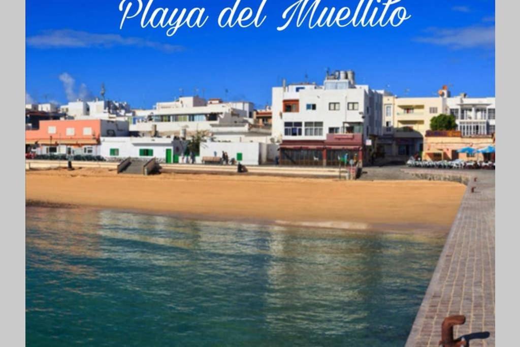Centro De Corralejo Con Vistas A Isla De Lobos Villa Exterior photo